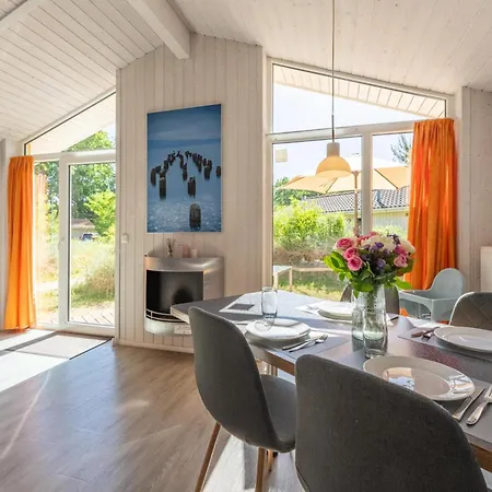 Vakantiehuis Strandhaus Schatzkiste 7 Priwall
