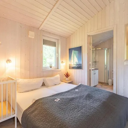 Strandhaus Schatzkiste 7 Vakantiehuis Priwall